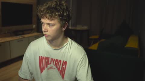 OLIVERpvt is open online show from December 2024 03:30:01 AM