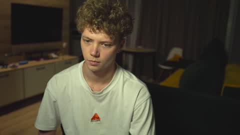 OLIVERpvt is open online show from December 2024 03:11:02 AM