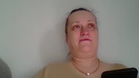 Melisa online show from February 2025 11:10:01 AM