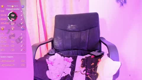Angela   online show from December 2024 07:36:01 PM
