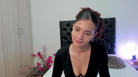 Sussi online show from January 2025 01:49:01 PM