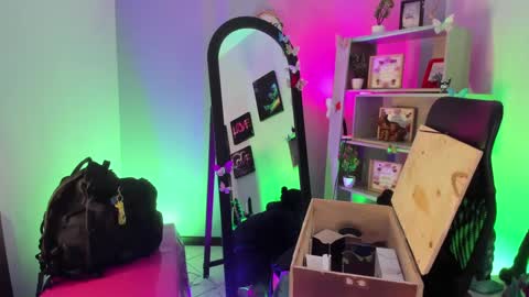 Kuromi online show from September 2025 03:33:02 AM