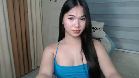Snapshot of _sweetcummer chatting on October 2025 04:02:02 PM Yanny online show from October 2025 04:02:02 PM