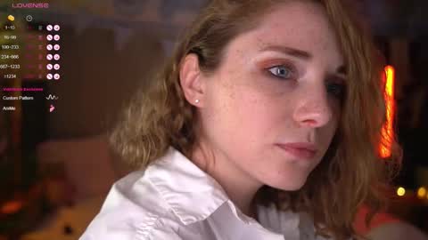 Snapshot of _the_sun_ chatting on October 2025 07:43:01 PM Evi online show from October 2025 07:43:01 PM