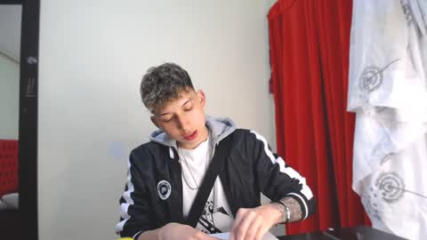 Thomas online show from January 2025 09:31:01 PM