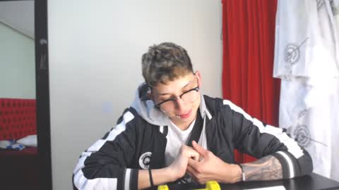 Thomas online show from January 2025 07:03:01 PM