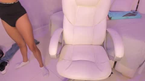 Snapshot of _tinyrousse_ chatting on March 2025 05:39:01 PM Rousse online show from March 2025 05:39:01 PM