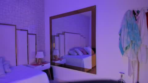 Snapshot of _tinyrousse_ chatting on September 2025 07:14:01 PM Rousse online show from September 2025 07:14:01 PM