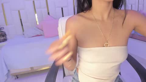 Snapshot of _tinyrousse_ chatting on September 2025 07:30:01 PM Rousse online show from September 2025 07:30:01 PM