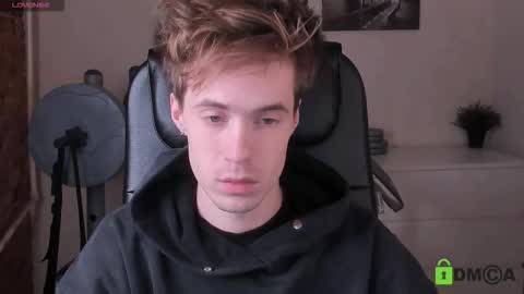 Snapshot of _tokyo_ghoul chatting on October 2025 05:06:02 AM _tokyo_ghoul online show from October 2025 05:06:02 AM