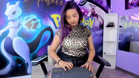 _valeryboobs_ online show from January 2025 02:07:02 PM