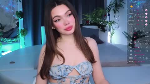 Vickie online show from December 2024 12:02:02 AM