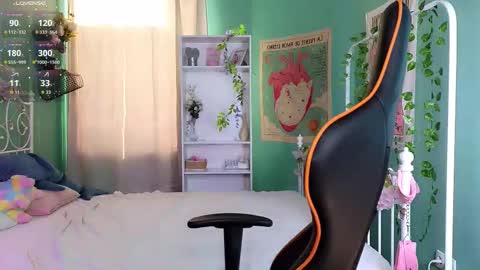 Vickie online show from September 2025 11:02:02 AM