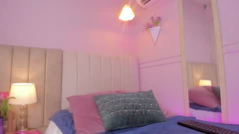 Snapshot of _wendy_x chatting on September 2025 11:47:01 AM _wendy_x online show from September 2025 11:47:01 AM