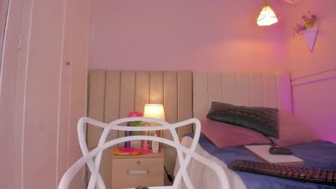 Snapshot of _wendy_x chatting on October 2025 11:52:01 AM _wendy_x online show from October 2025 11:52:01 AM