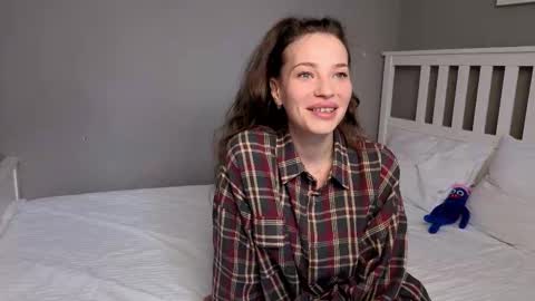 _wild_beauty_ online show from November 2025 05:29:02 AM