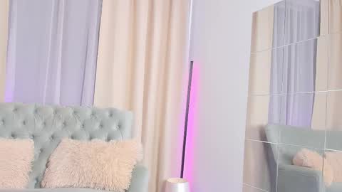 Snapshot of _xhotbaby chatting on October 2025 09:18:02 AM Maria online show from October 2025 09:18:02 AM