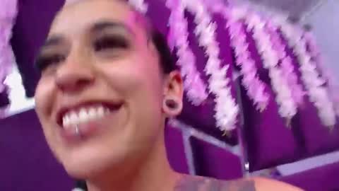 Snapshot of _yeinlyn_ chatting on February 2025 05:55:01 AM yeeeen online show from February 2025 05:55:01 AM