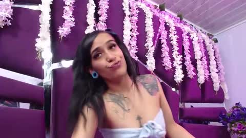 Snapshot of _yeinlyn_ chatting on February 2025 05:56:02 AM yeeeen online show from February 2025 05:56:02 AM