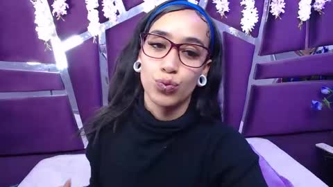 Snapshot of _yeinlyn_ chatting on March 2025 03:00:01 AM yeeeen online show from March 2025 03:00:01 AM