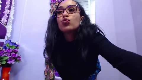 Snapshot of _yeinlyn_ chatting on March 2025 06:04:02 AM yeeeen online show from March 2025 06:04:02 AM