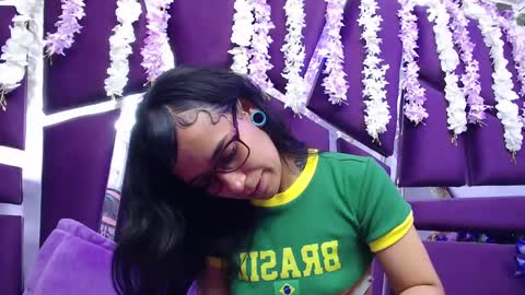 Snapshot of _yeinlyn_ chatting on March 2025 09:27:02 AM yeeeen online show from March 2025 09:27:02 AM