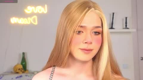 Snapshot of _yourfoxy_ chatting on October 2025 12:38:01 PM LITTLE FOX online show from October 2025 12:38:01 PM