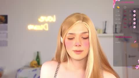 Snapshot of _yourfoxy_ chatting on October 2025 01:40:02 PM LITTLE FOX online show from October 2025 01:40:02 PM