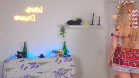 Snapshot of _yourfoxy_ chatting on October 2025 11:47:02 AM LITTLE FOX online show from October 2025 11:47:02 AM