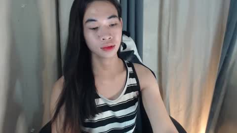 Snapshot of _yoursexwife_ chatting on January 2025 04:19:02 PM sheng online show from January 2025 04:19:02 PM