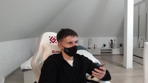 Nicole  Thomas  Dave online show from December 2024 05:17:02 PM