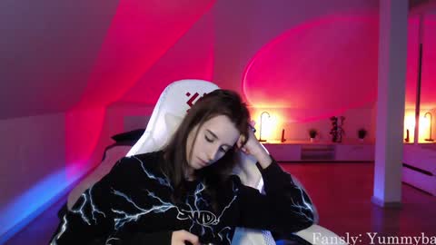 Nicole  Thomas  Dave online show from December 2024 03:22:02 PM