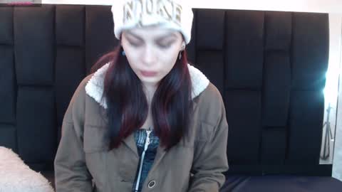Yuyi online show from December 2024 11:14:02 AM