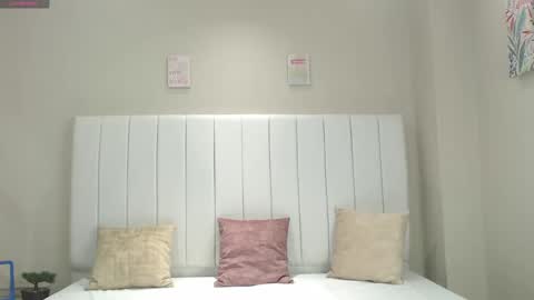_zoe_69 online show from September 2025 01:46:01 PM