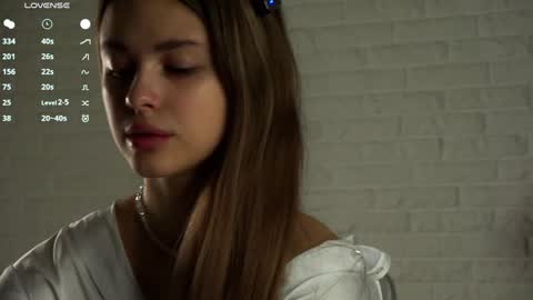 Lina online show from December 2024 03:04:01 PM