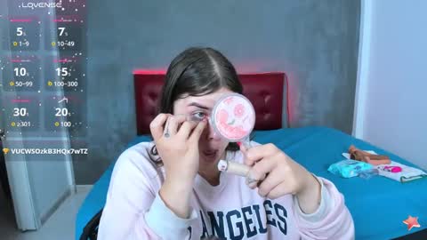 Snapshot of aabby_lee chatting on December 2024 06:10:01 PM Abby Lee online show from December 2024 06:10:01 PM