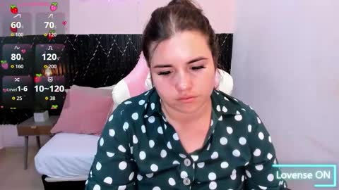 Snapshot of aabby_lee chatting on November 2025 06:52:02 PM Abby Lee online show from November 2025 06:52:02 PM