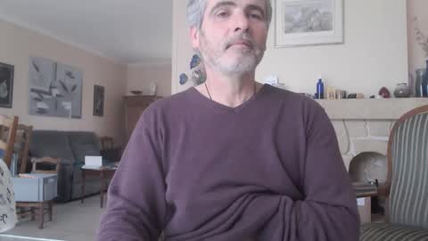 Snapshot of aalex1717 chatting on December 2024 09:35:01 AM Aalex1717 online show from December 2024 09:35:01 AM