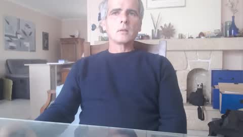 Aalex1717 online show from October 2025 08:22:01 AM