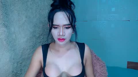 Snapshot of aaliyah04 chatting on November 2025 05:43:02 AM BERLAT online show from November 2025 05:43:02 AM