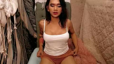 Snapshot of aaliyah04 chatting on November 2025 03:55:02 PM BERLAT online show from November 2025 03:55:02 PM