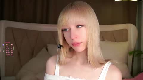 Amy online show from October 2025 03:29:01 PM