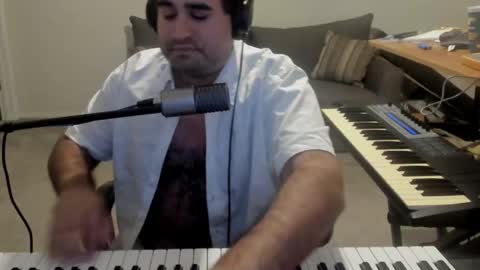 Aaron online show from October 2025 12:52:01 AM