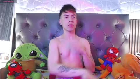 Aaron online show from January 2025 04:22:01 PM