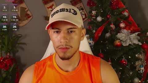 AARON  online show from December 2024 11:40:02 PM