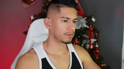 AARON  online show from December 2024 02:10:01 AM