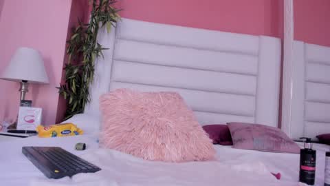 Snapshot of abbey_walker chatting on December 2024 11:04:02 AM abbey_walker online show from December 2024 11:04:02 AM