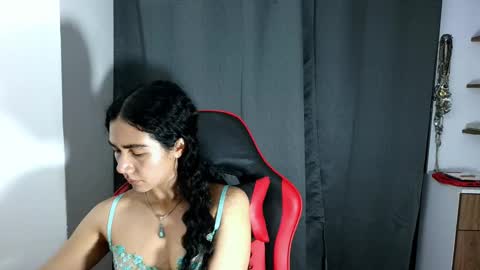 Martina online show from October 2025 02:38:02 PM