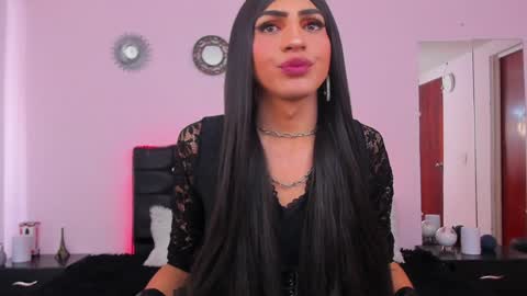 Abbigail Fuster  online show from January 2025 02:17:02 PM