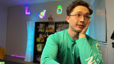 Snapshot of abbuddy920236 chatting on December 2024 05:14:02 AM buddy online show from December 2024 05:14:02 AM